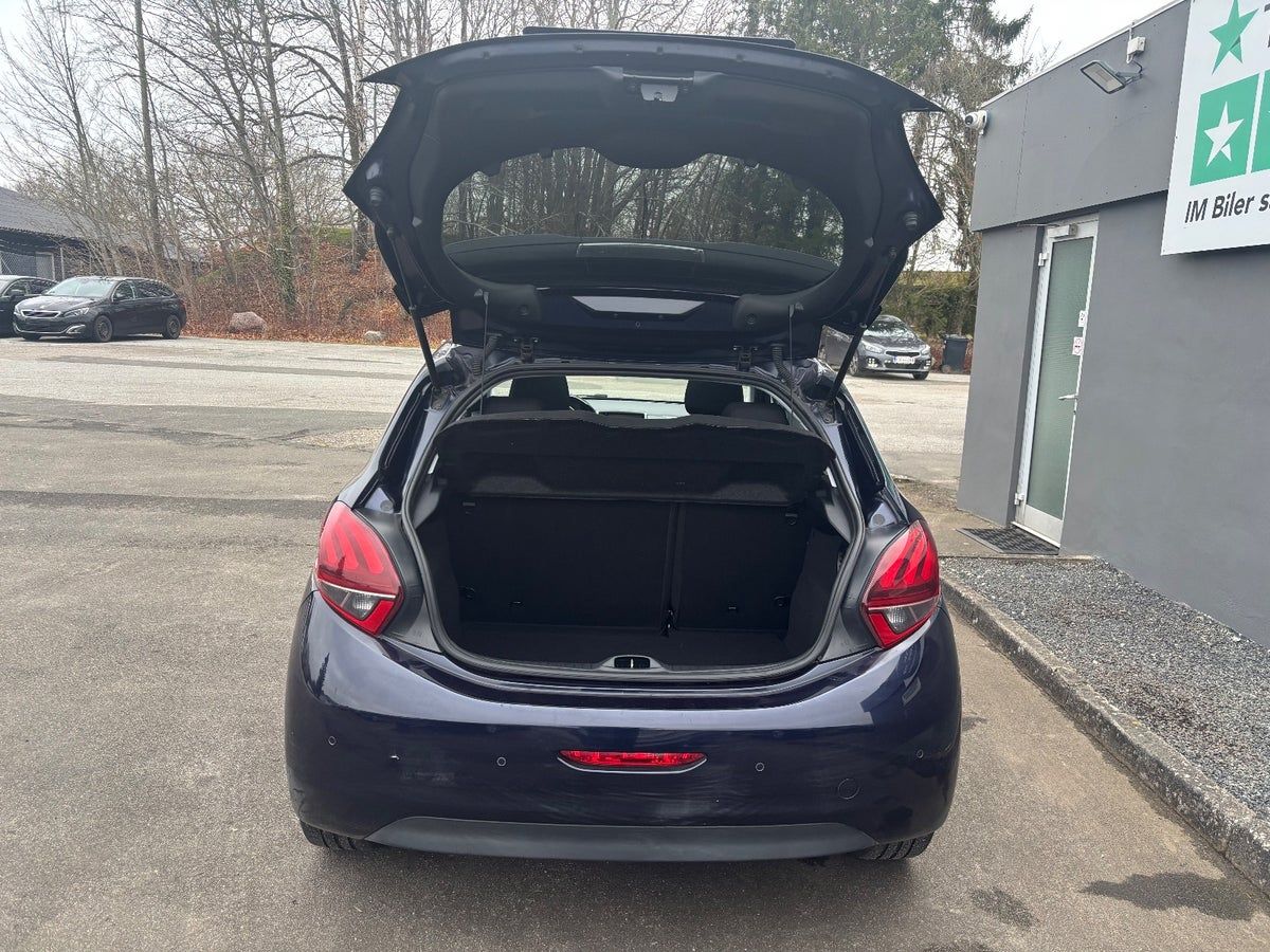 Thumbnail 5 af Peugeot 208