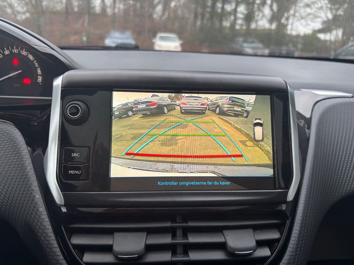 Thumbnail 14 af Peugeot 208