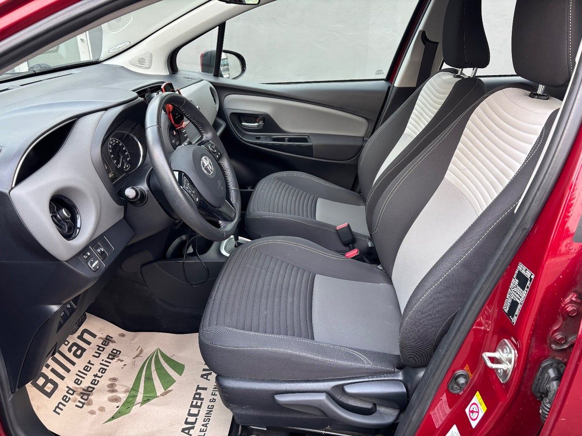 Thumbnail 6 af Toyota Yaris