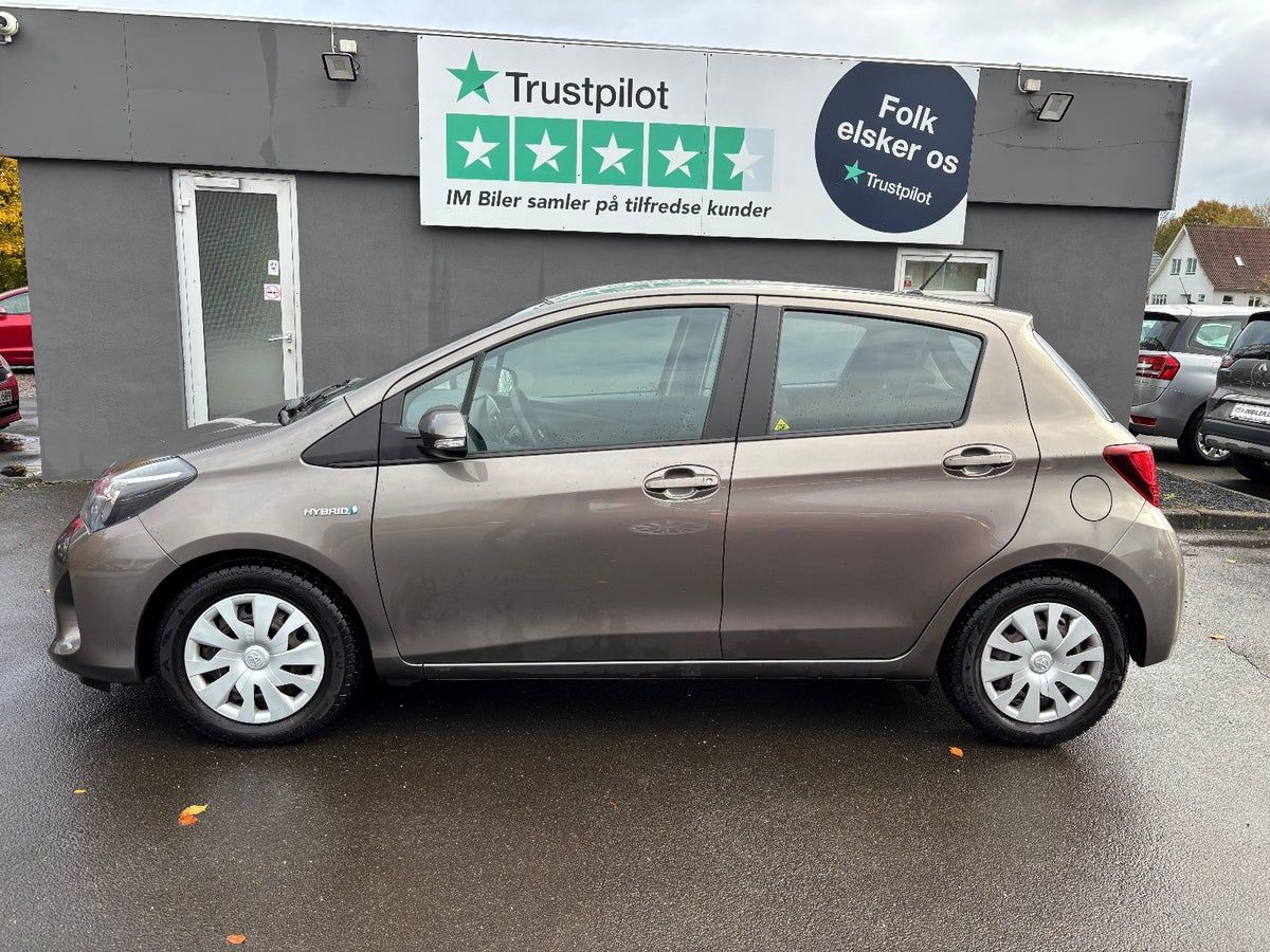 Thumbnail 2 af Toyota Yaris