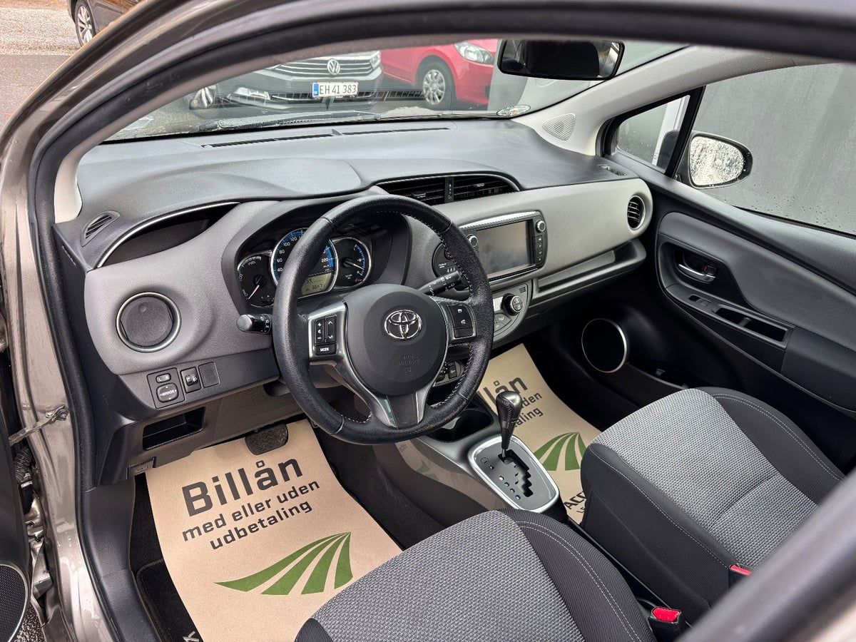 Thumbnail 6 af Toyota Yaris