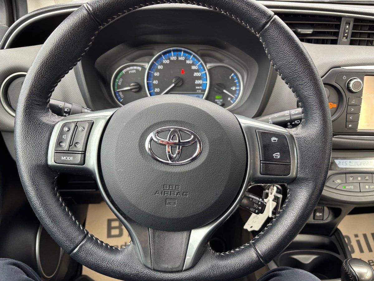 Thumbnail 10 af Toyota Yaris