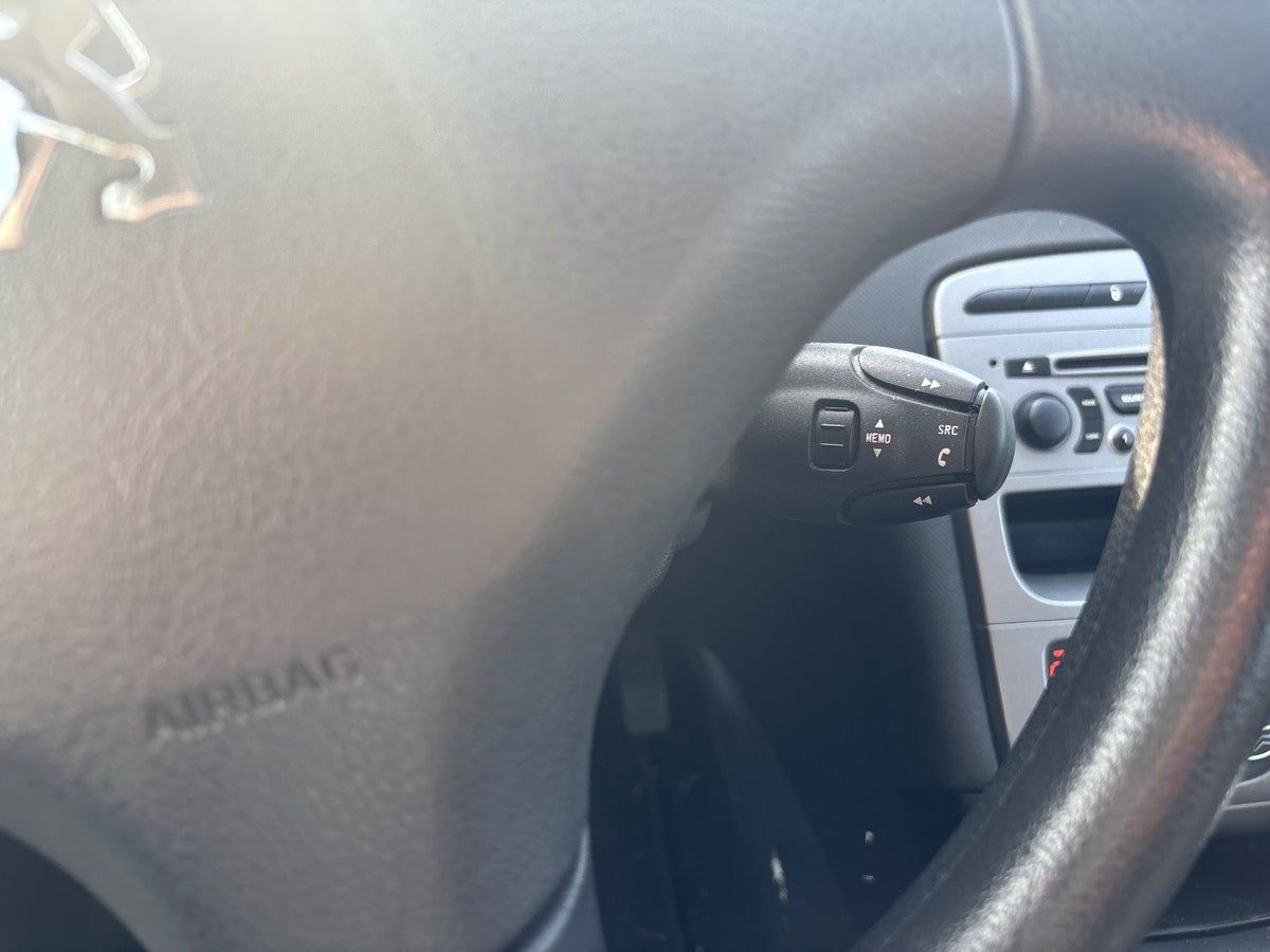 Thumbnail 9 af Peugeot 308