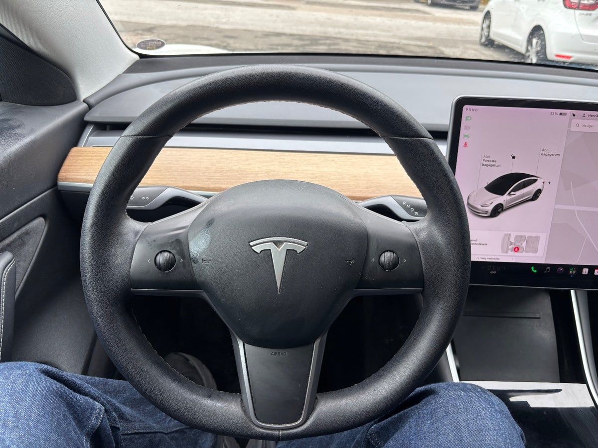 Thumbnail 8 af Tesla Model 3