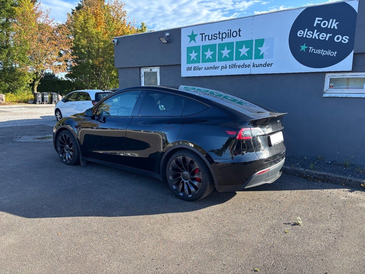Thumbnail 3 af Tesla Model Y