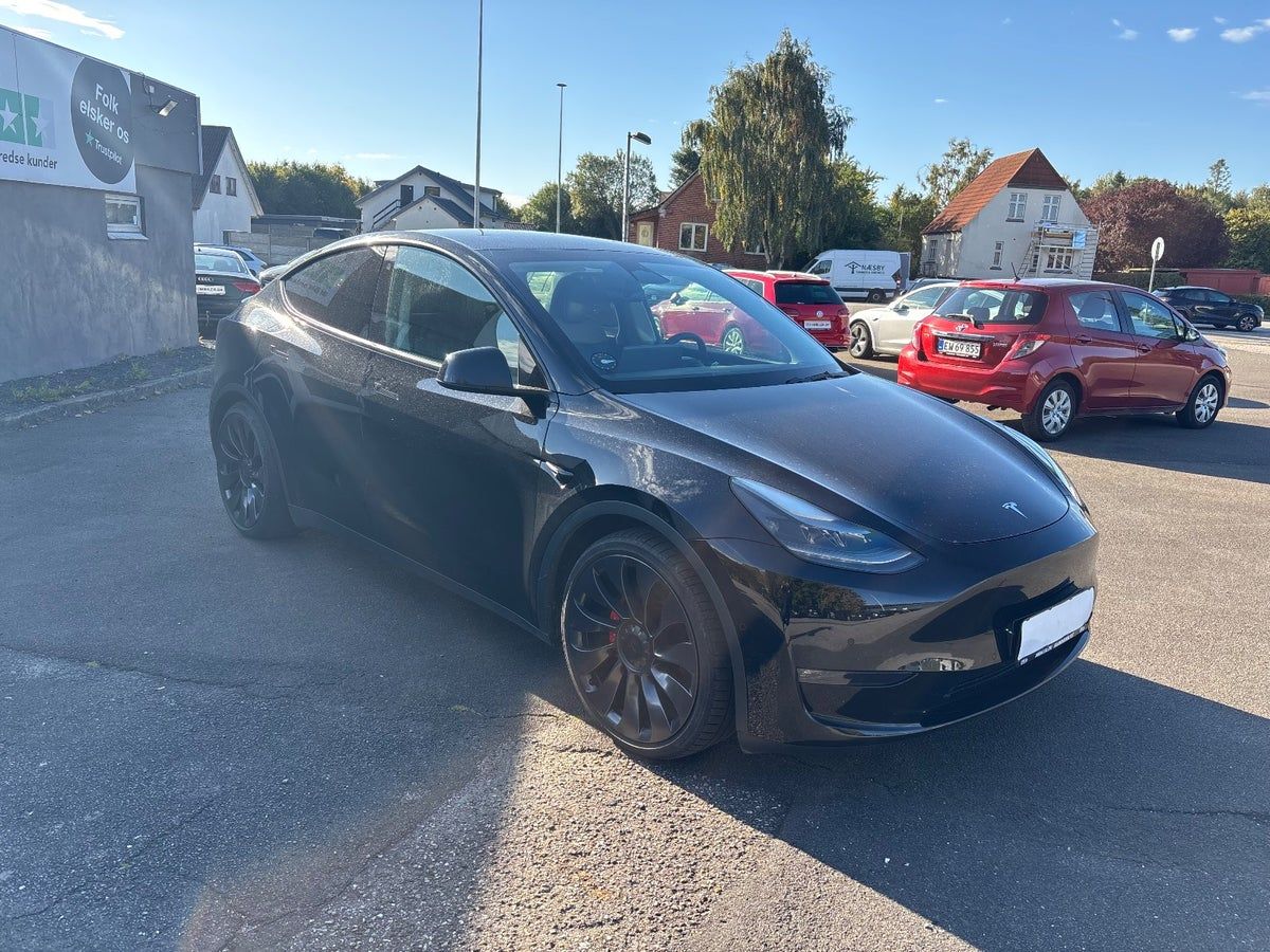 Thumbnail 16 af Tesla Model Y