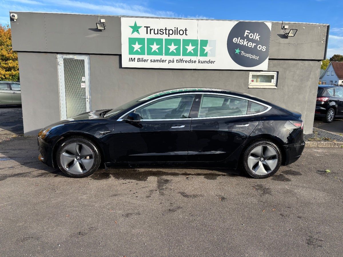 Thumbnail 2 af Tesla Model 3
