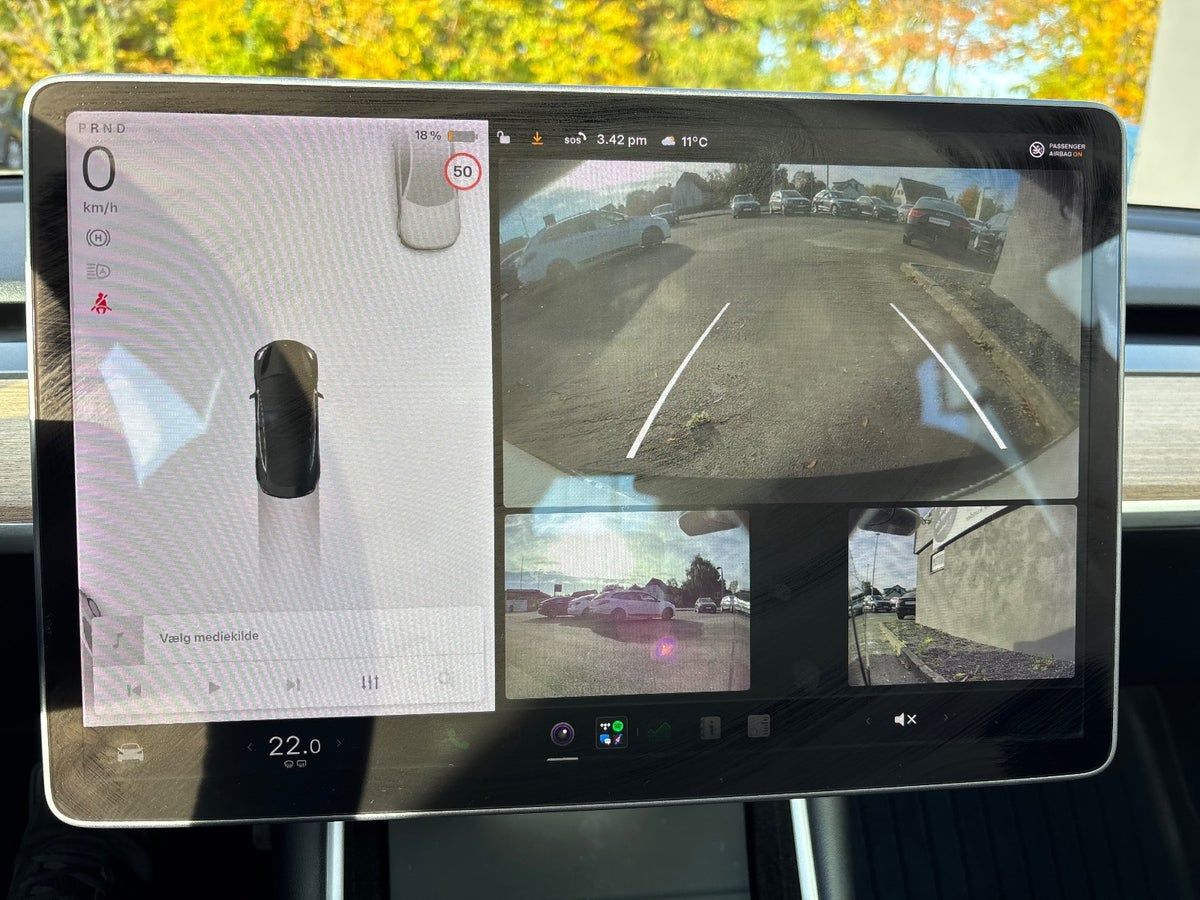 Thumbnail 11 af Tesla Model 3