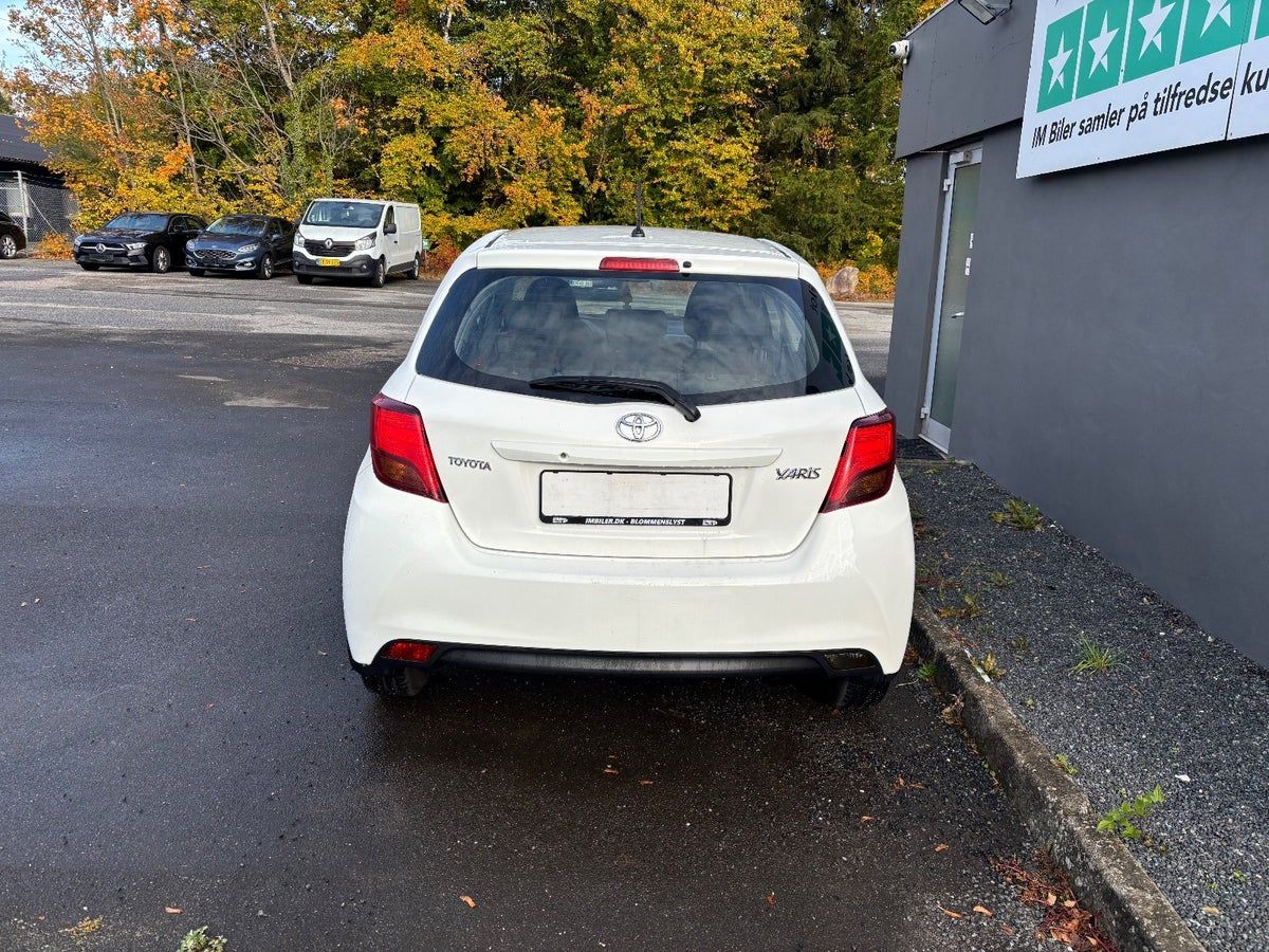Thumbnail 4 af Toyota Yaris VVT-i T1